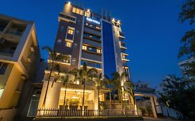 Fabhotel The Botanica- Nr Hmwssb Kondapur Section Office-Masjid Banda, Kondapur